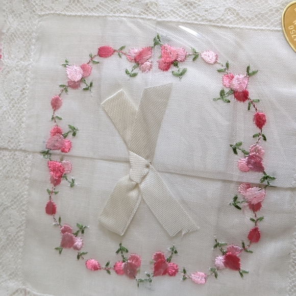 Vintage Accessories - Vintage Hankie, NOS, in original Holiday Packaging